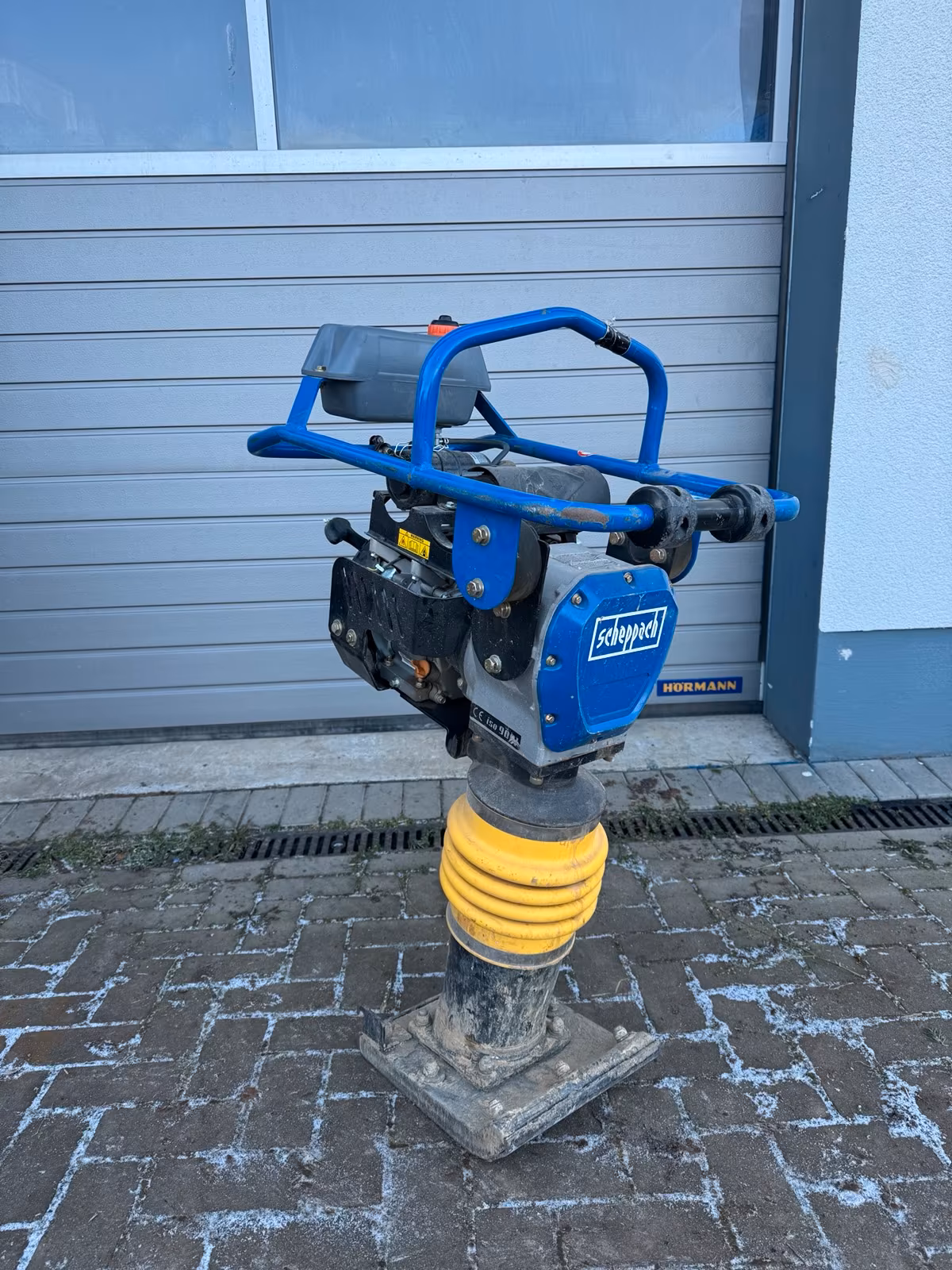 Vibrationsstampfer Scheppach VS1000 – 78 kg
